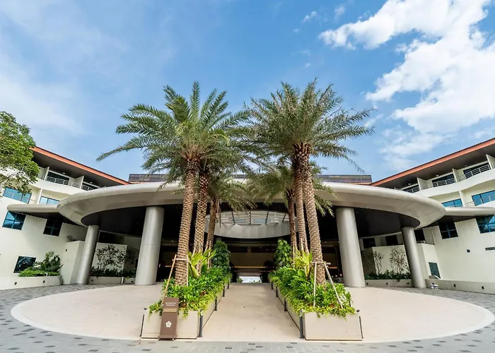 Swiss-Grand Beach Resort Kuantan - Newly Upgraded 5-Star